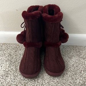 Idina Knit Pom Fuzzie